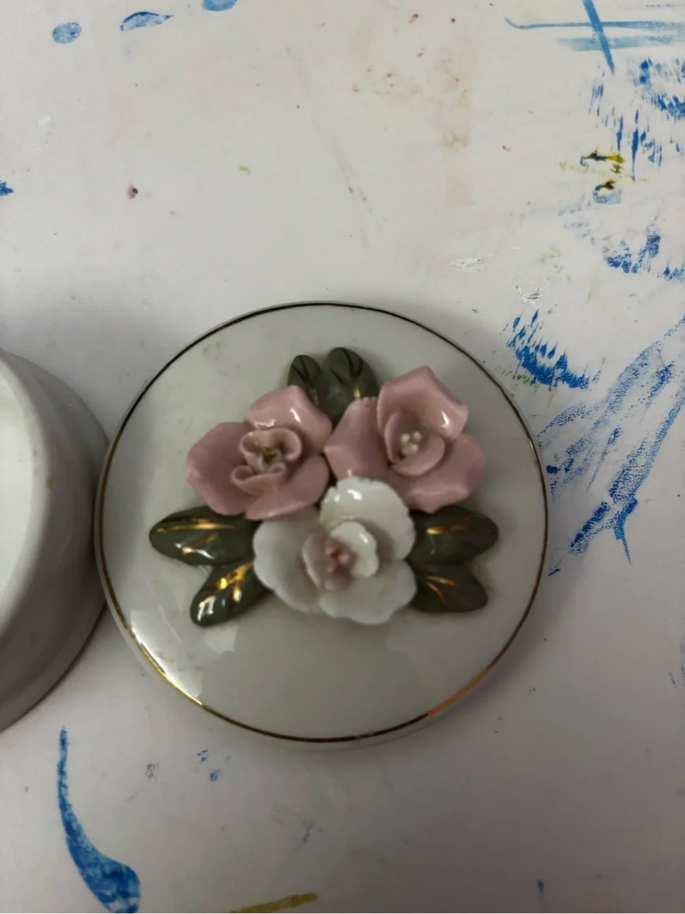 Porcelain Floral Trinket container - White with Pink Flowers 1 inch deep